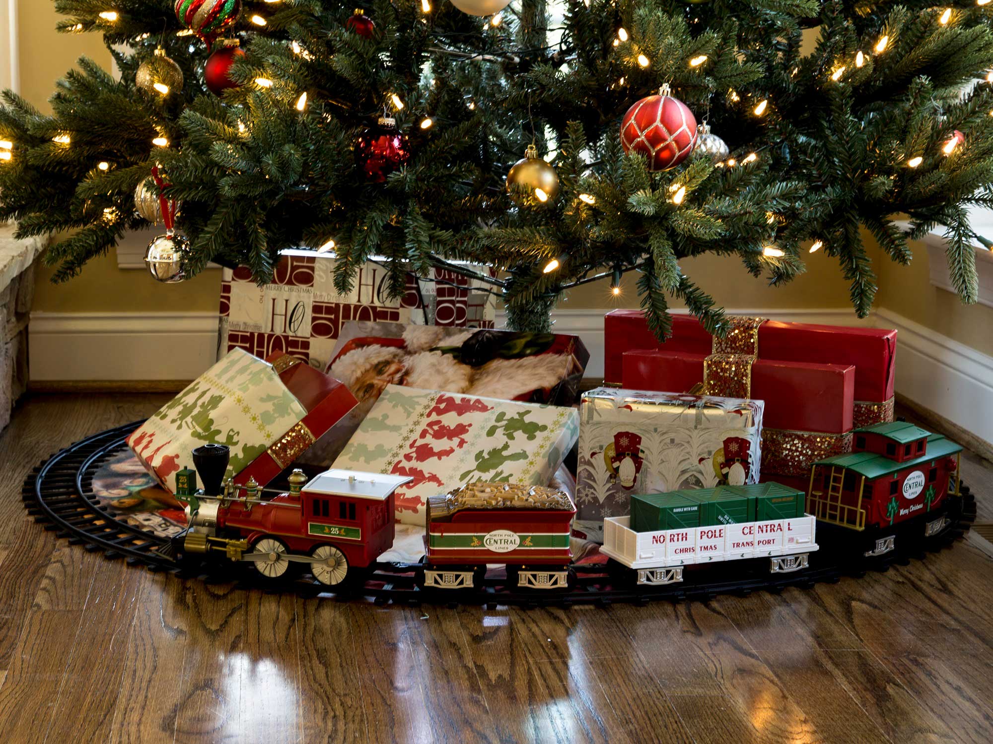 North Pole Central ReadytoPlay Freight Set